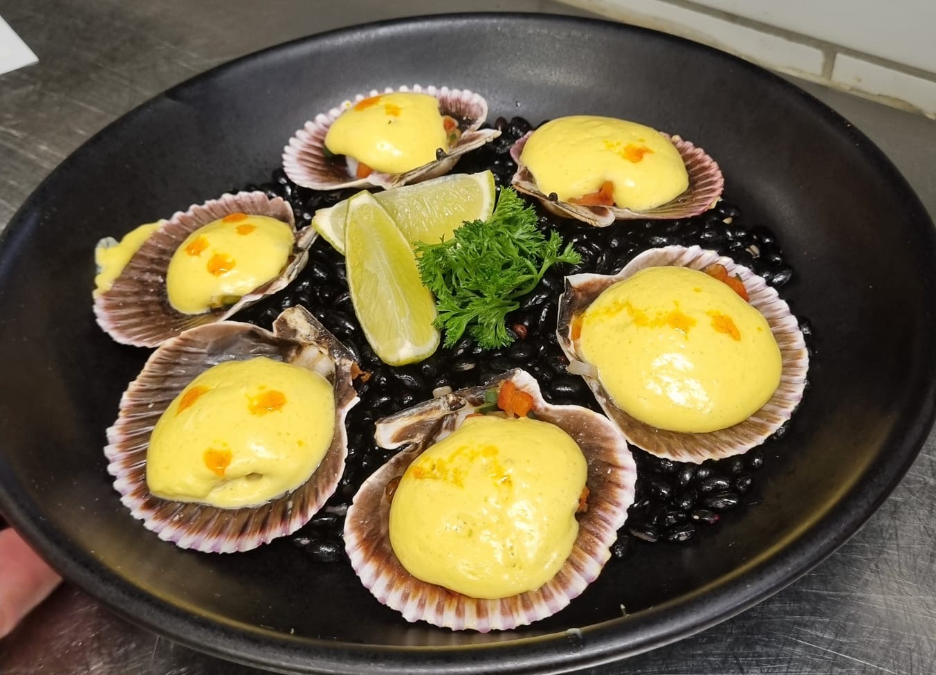 Ostiones con holandesa Thumbnail