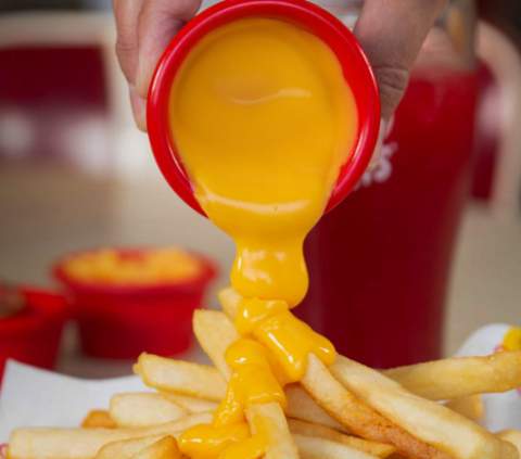 Salsa Queso Cheddar Thumbnail