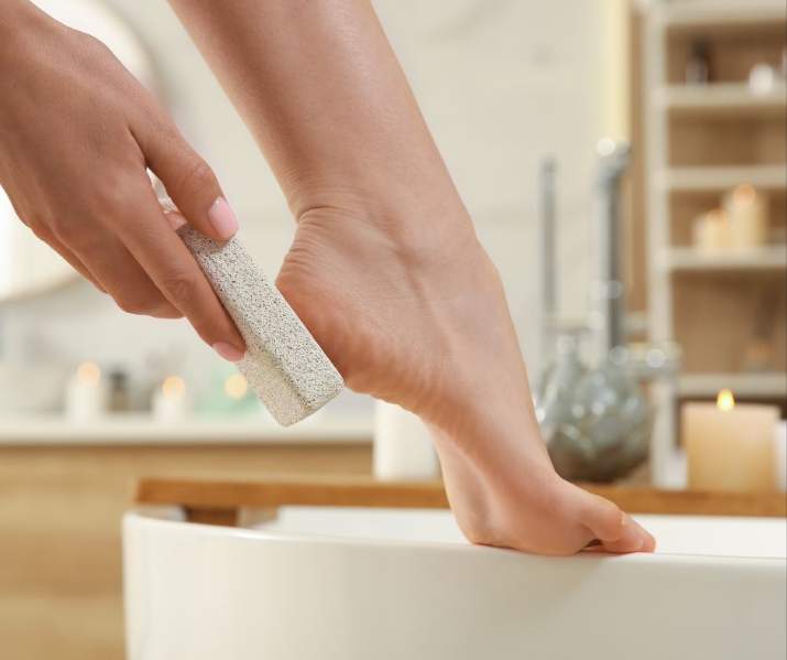 Exfoliación  y humectación de manos y pies (30 min) Thumbnail