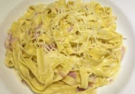 Spaghetti o Fetuccini Carbonara Thumbnail