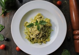 Fettuccini Al Pesto Thumbnail