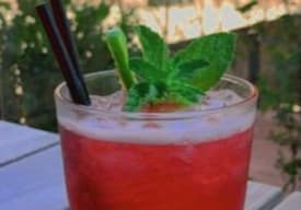 Limonada Hibiscus Thumbnail