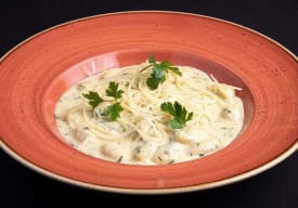 Ñoquis con Salsa de 4 Quesos (Azul,Cabra,Gruyere y Mozzarella) y Aceite de Trufa Thumbnail