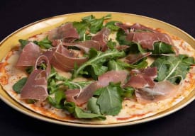 Pizza de Prosciutto y Rúcula Fresca Thumbnail