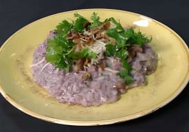 Risotto al Vino Tinto con Duo de Champiñones(Salteados y Crocantes) Thumbnail