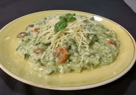 Risotto con Pesto de Albahaca y Verduras Asadas Thumbnail