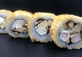 Sushi Rolls Calientes (16 unidades) Thumbnail