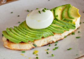 Tostada Palta Huevo Thumbnail