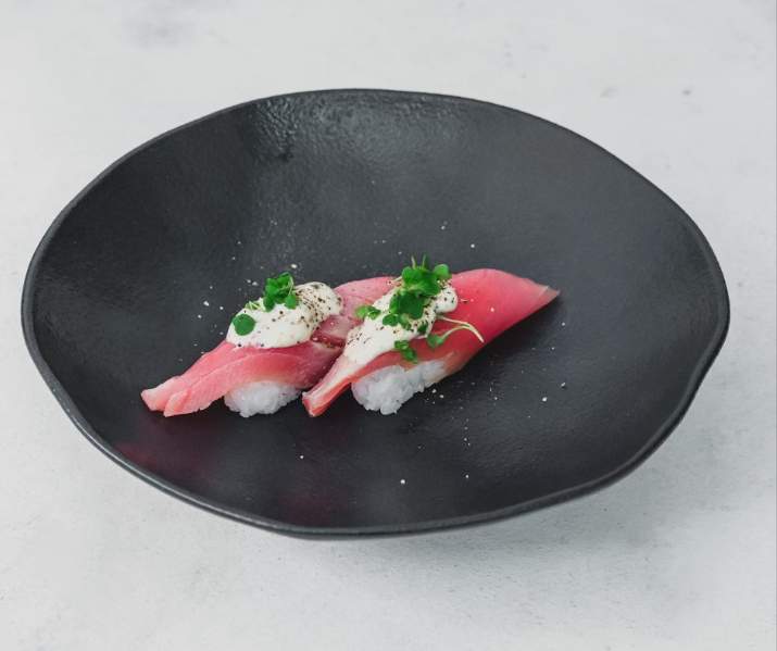 NIGIRI ATUN A LA PIMIENTA NEGRA Thumbnail