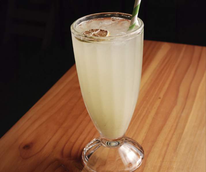 Jugo de Piña Thumbnail