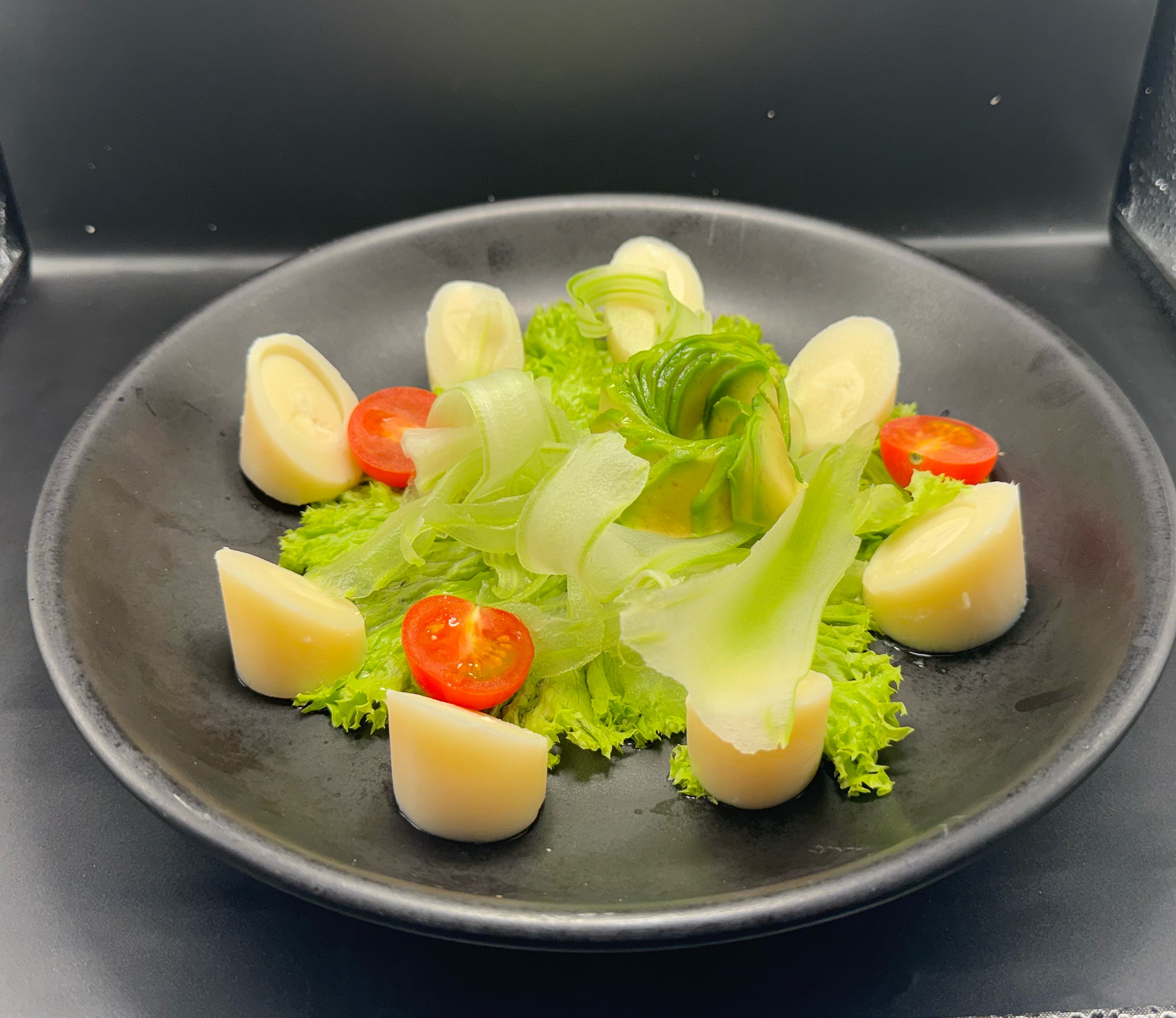 Ensalada apio, palta y palmitos Thumbnail