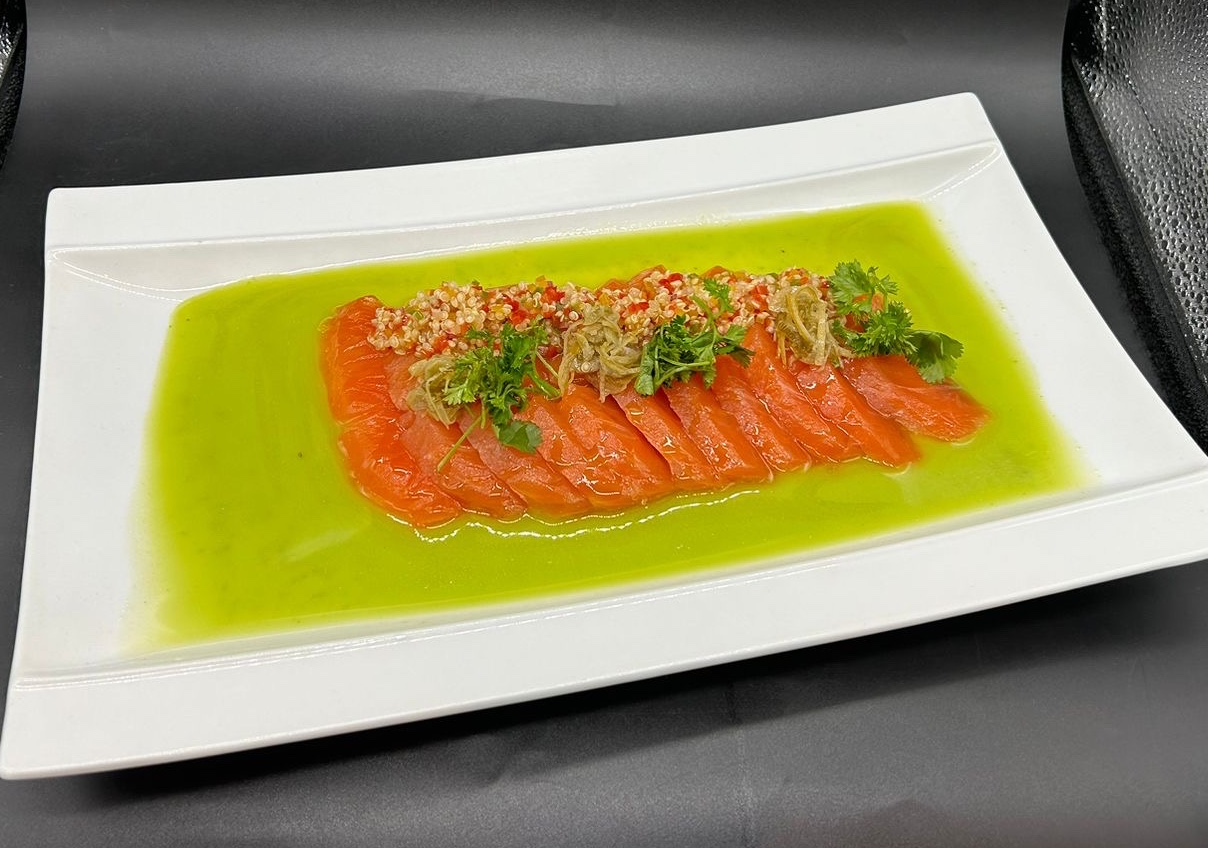 Tiradito de Salmón Thumbnail