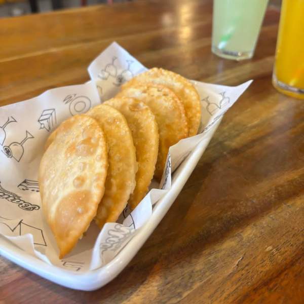 Empanadas de queso Thumbnail