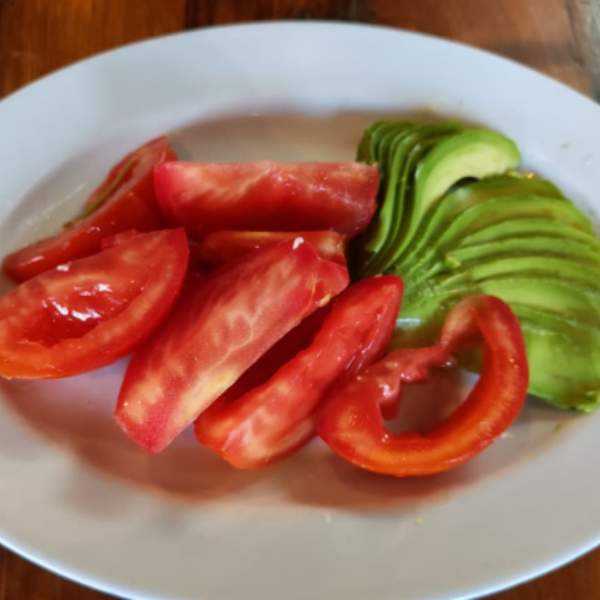Ensalada Palta Tomate Thumbnail