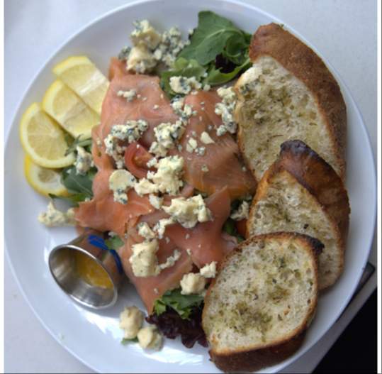 Ensalada de Salmon Thumbnail