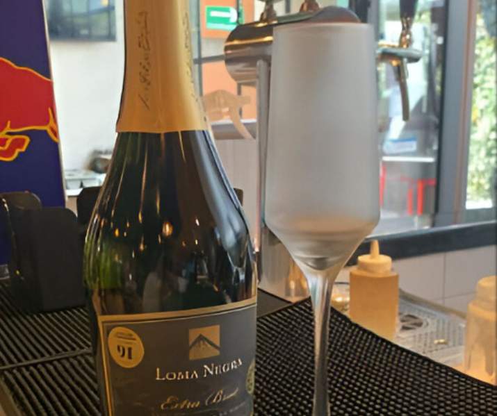 Espumante Loma Negra Extra Brut Thumbnail
