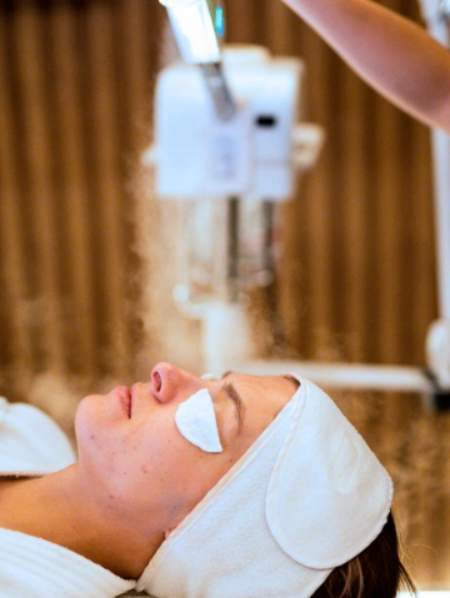 Limpieza Facial Profunda con Desincrustación y Microdermoabrasión (80min) Thumbnail