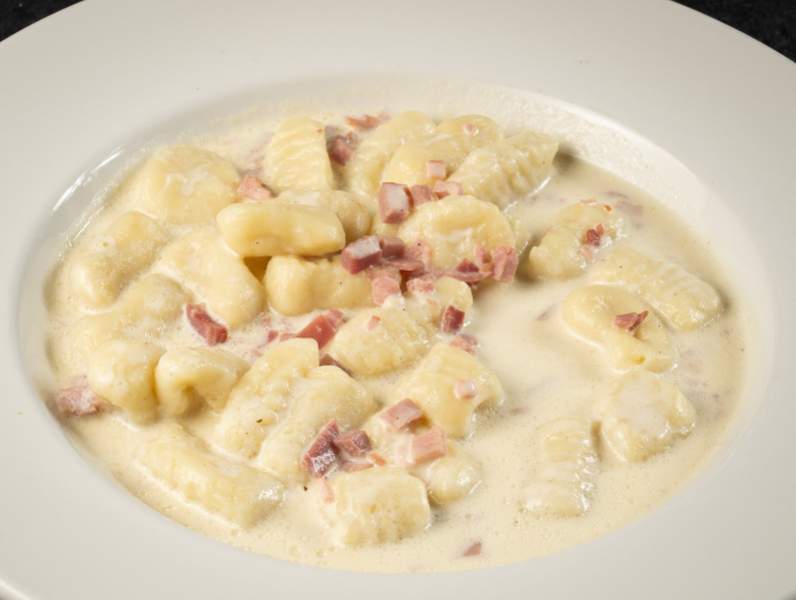 Gnocchi Alfredo Thumbnail