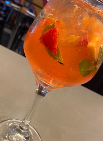Sangría rosada