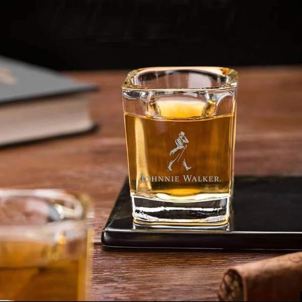 Corto Johnnie Walker 6 Años Thumbnail
