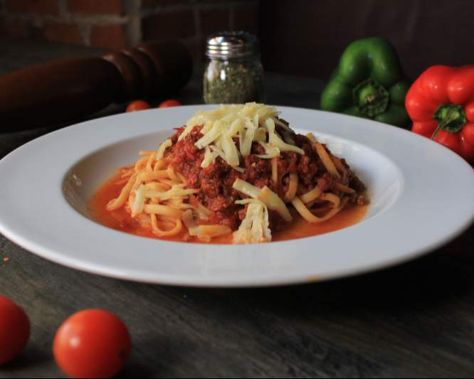 Linguini bolognesa Thumbnail