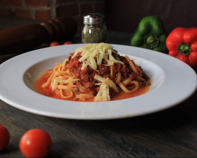 Linguini bolognesa Thumbnail