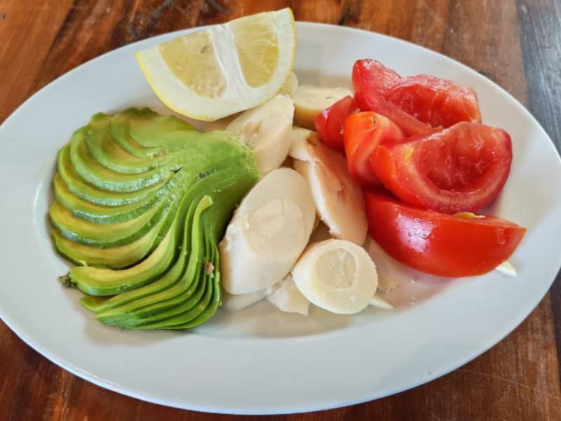 Ensalada Tomate, Palta y Palmito Thumbnail