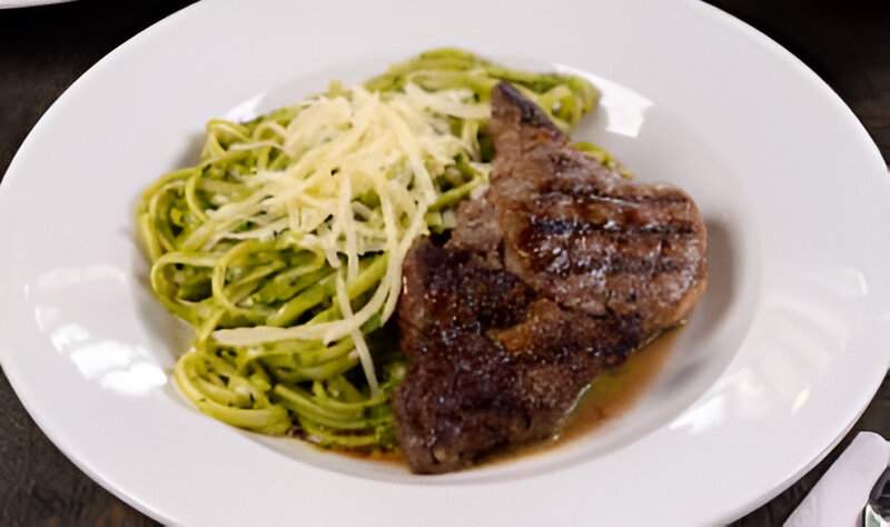 Costata Di Manzo Con Linguine Al Pesto Thumbnail