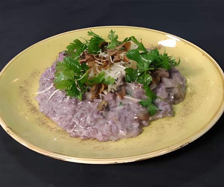 Risotto al Vino Tinto con Duo de Champiñones(Salteados y Crocantes) Thumbnail