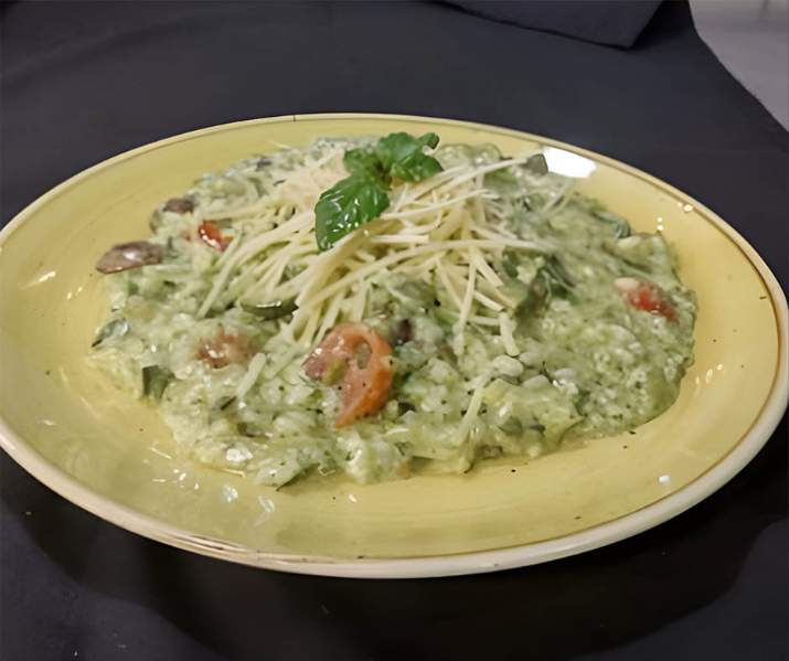 Risotto con Pesto de Albahaca y Verduras Asadas