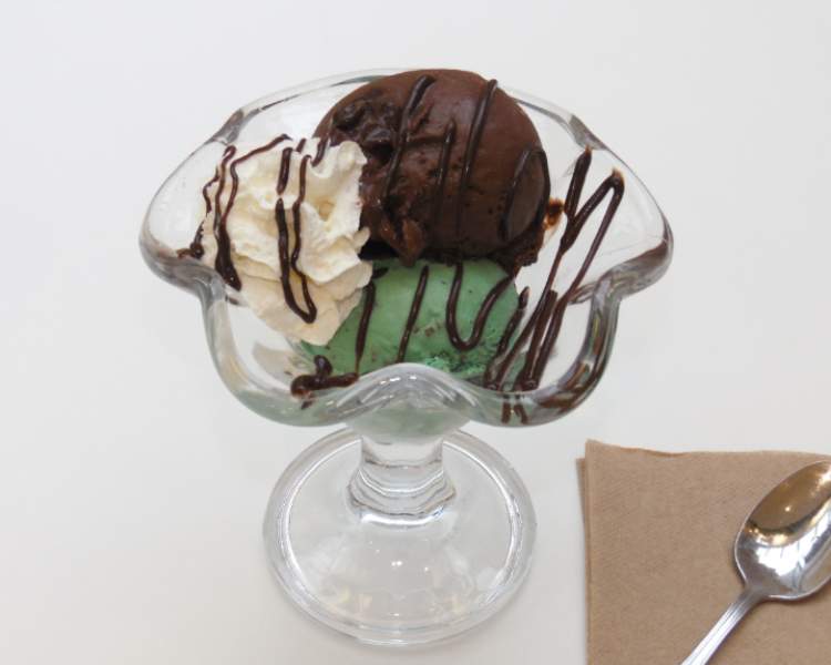 Cono Helado Doble Thumbnail