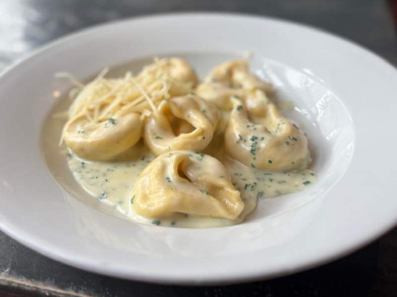 Tortelli Di Salmone Panna Ciboulette Thumbnail