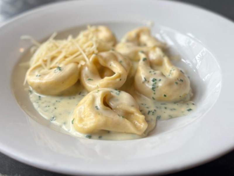 Tortelli Di Salmone Panna Ciboulette Thumbnail