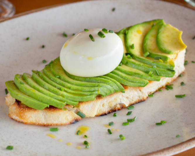 Tostada Palta Huevo Thumbnail